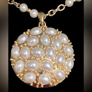 Gold Tone Pearl Accent Pendant Statement Chain Necklace